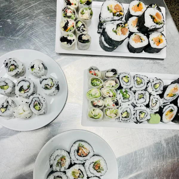 Sushi and Cocktails - Image 11